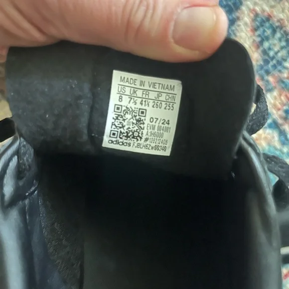 Adidas Sambas Women’s 9 / Men’s 8 - Picture 3 of 4